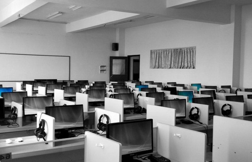 Air conditioning in workplaces